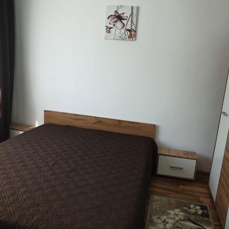 Cazare Apartament Cu 2 Camere Нехою Экстерьер фото