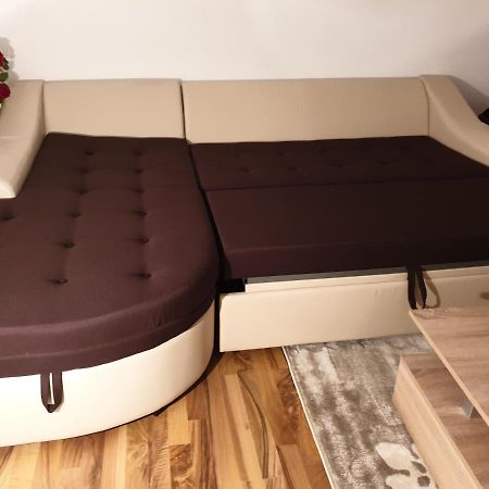 Cazare Apartament Cu 2 Camere Нехою Экстерьер фото